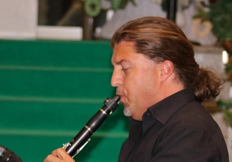 From jitterbug jazz to sing-along Abba at English cemetery in Malaga